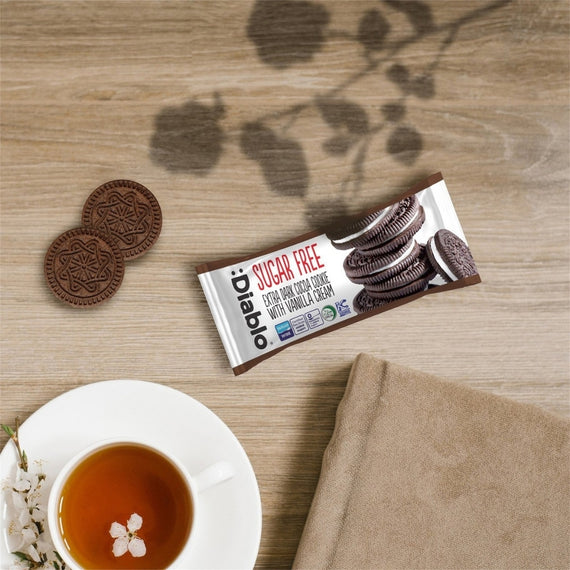 Extra Dark Sandwich Cookies with Vanilla Cream (44g)